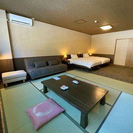 Kutsurogijyuku Shintaki Hotel Aizuwakamatsu Buitenkant foto