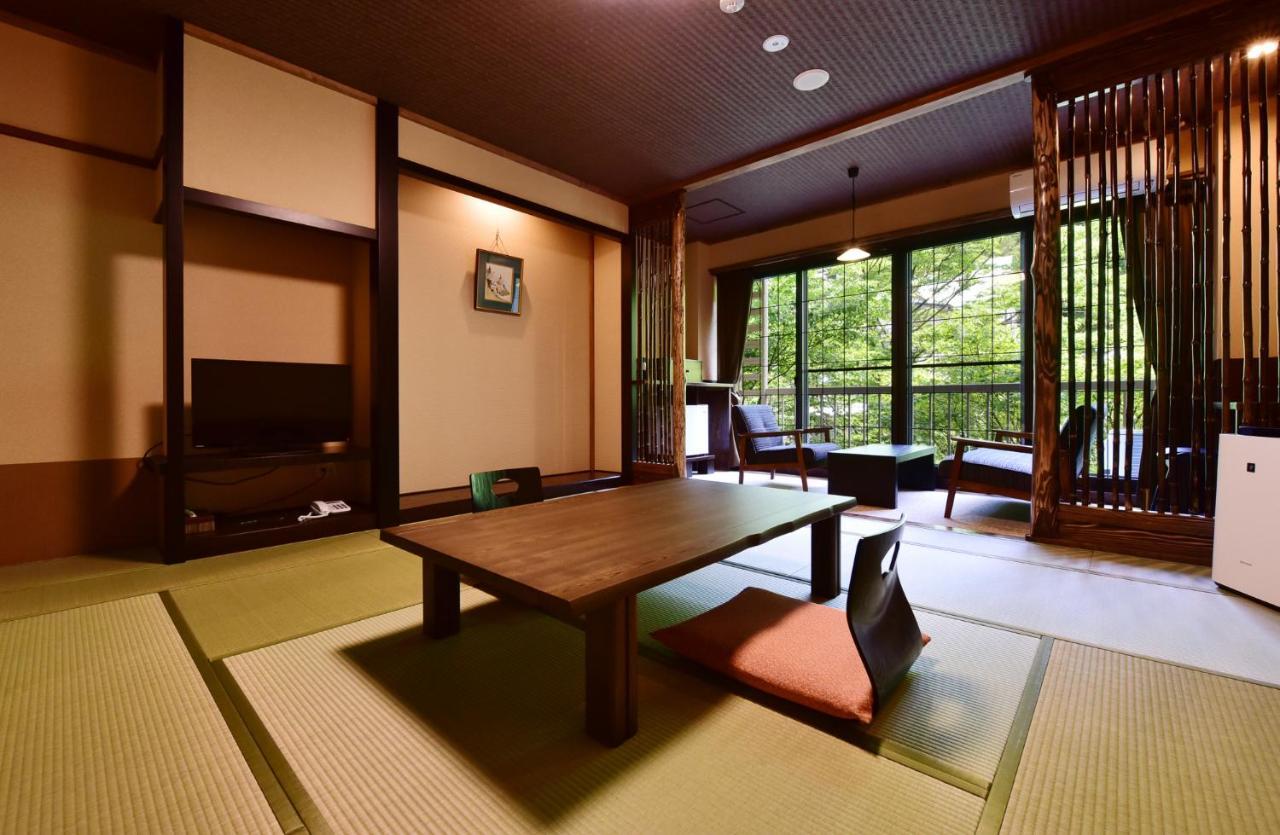 Kutsurogijyuku Shintaki Hotel Aizuwakamatsu Buitenkant foto