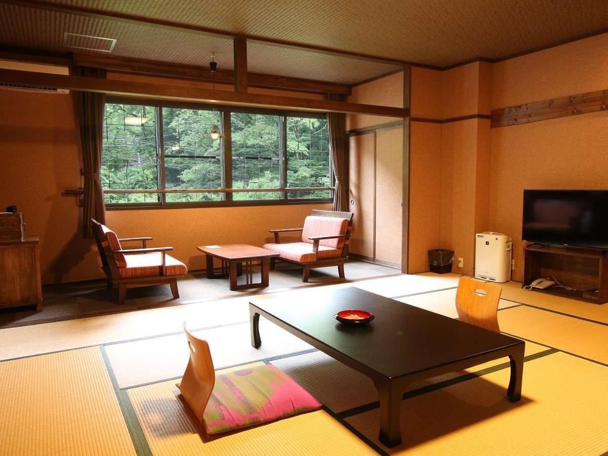 Kutsurogijyuku Shintaki Hotel Aizuwakamatsu Buitenkant foto