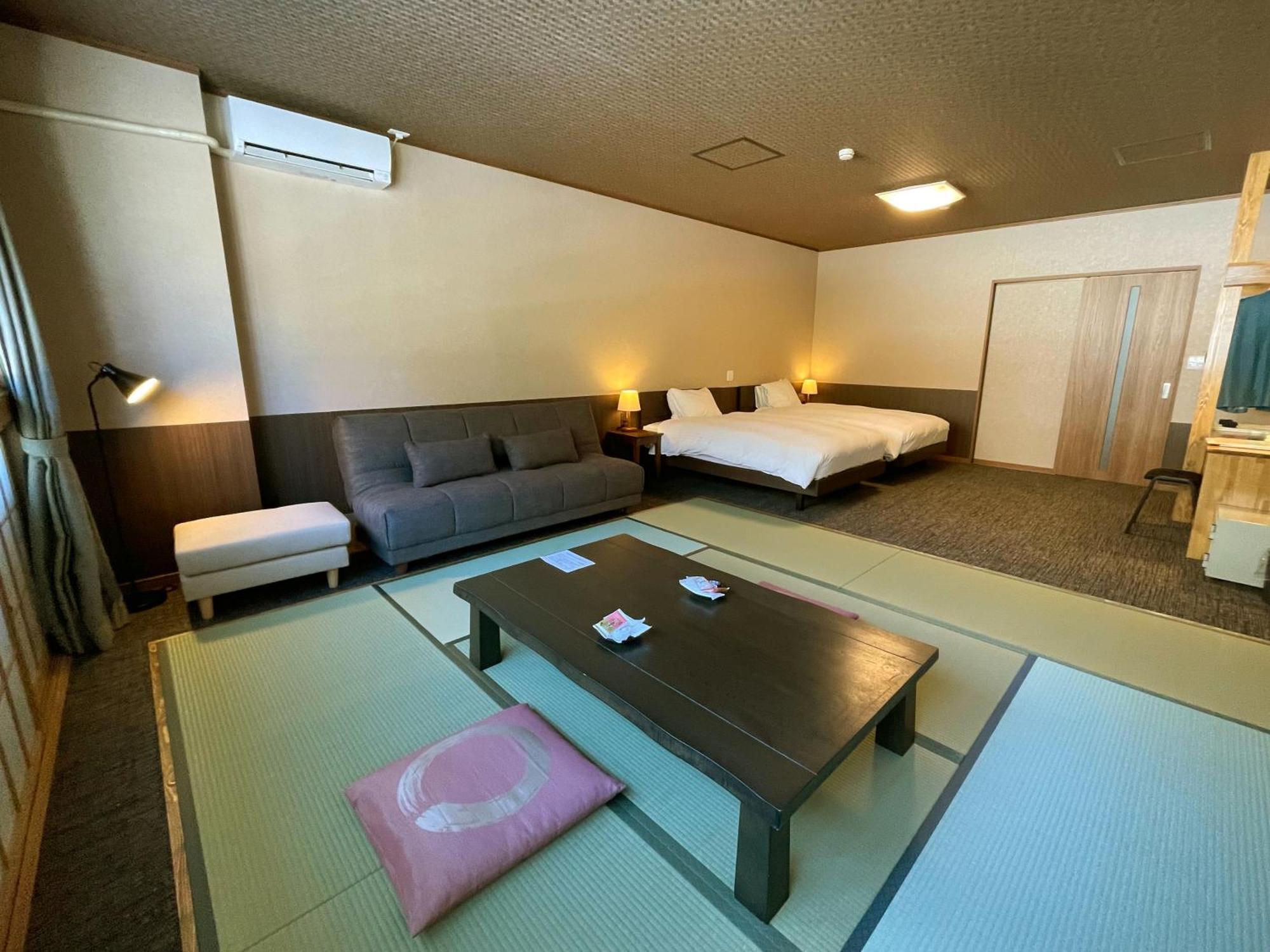 Kutsurogijyuku Shintaki Hotel Aizuwakamatsu Buitenkant foto
